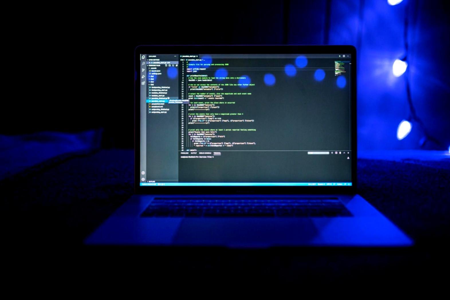 Moderne 3D-Arbeitsumgebung mit professionellen Entwicklungstools
